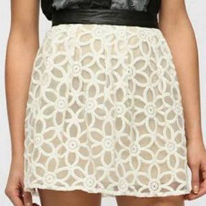 Urban Outfitter, Skirt/ Cream, Daisy Lace Design/Faux Leather Waistband
